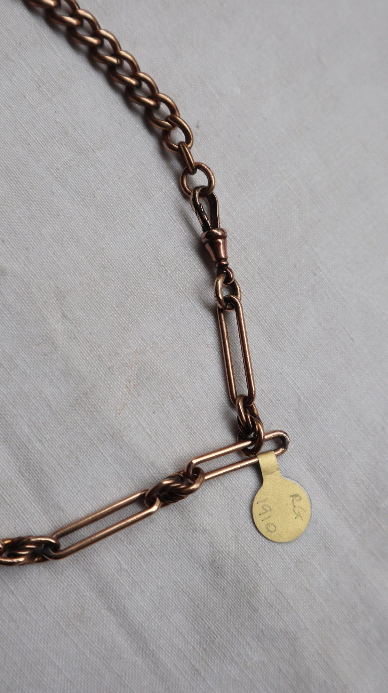 Gold Trumpet Link & T Bar Chain Necklace