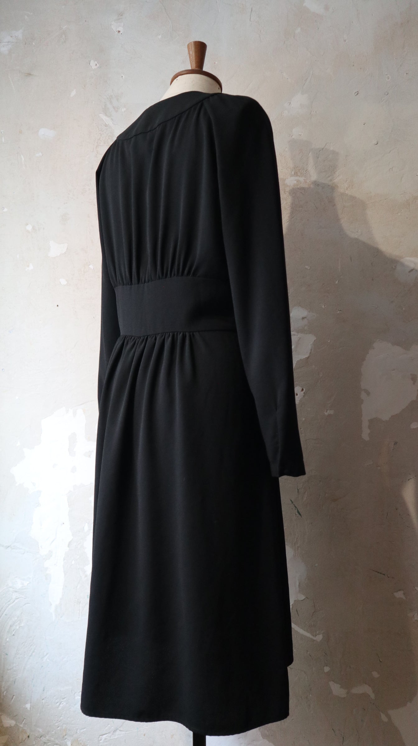 Vintage Black Dress / 12